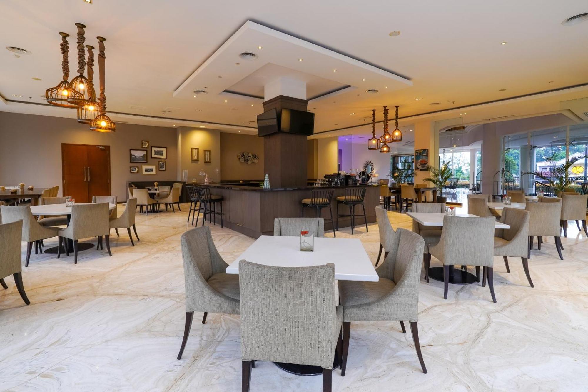 Royal Padjadjaran Hotel Μπογκόρ Εξωτερικό φωτογραφία