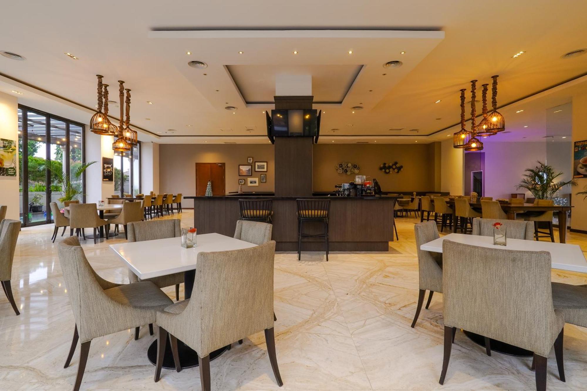 Royal Padjadjaran Hotel Μπογκόρ Εξωτερικό φωτογραφία