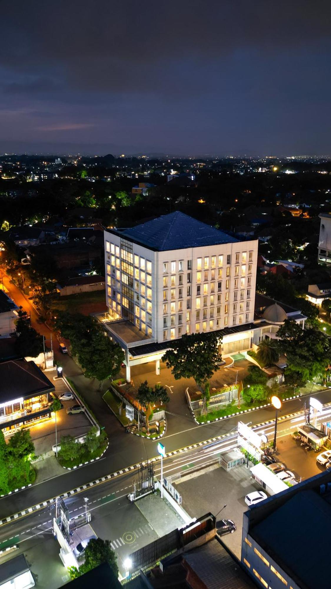 Royal Padjadjaran Hotel Μπογκόρ Εξωτερικό φωτογραφία