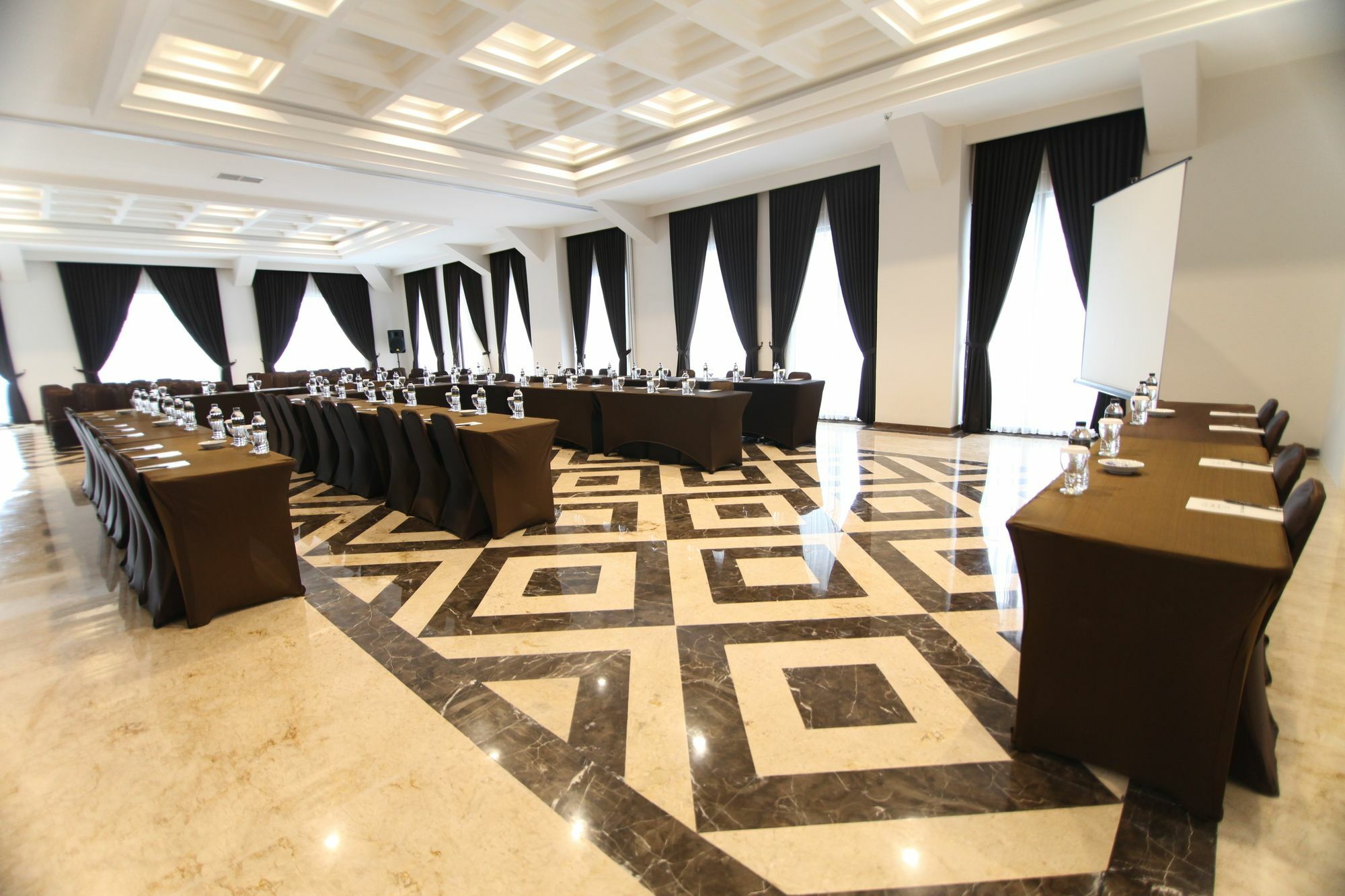 Royal Padjadjaran Hotel Μπογκόρ Εξωτερικό φωτογραφία